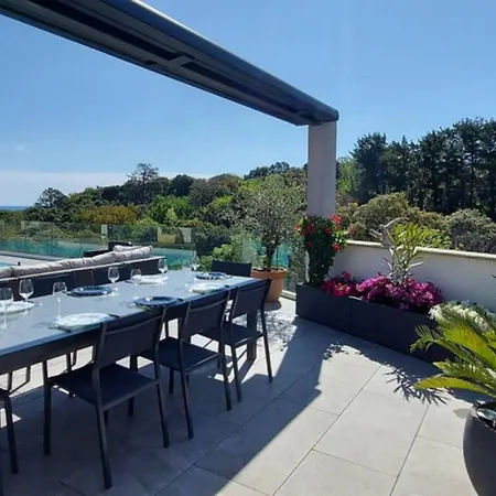 Corse Et Zen Sur Le Toit 185m2 6 A 8 Pers Villa