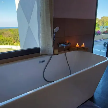 Villa Corse Et Zen Sur Le Toit 185m2 6 A 8 Pers