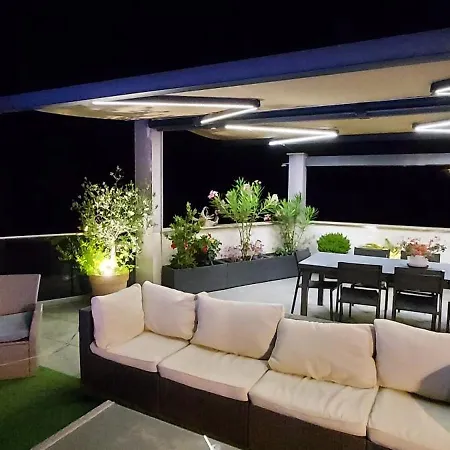 Corse Et Zen Sur Le Toit 185m2 6 A 8 Pers Villa